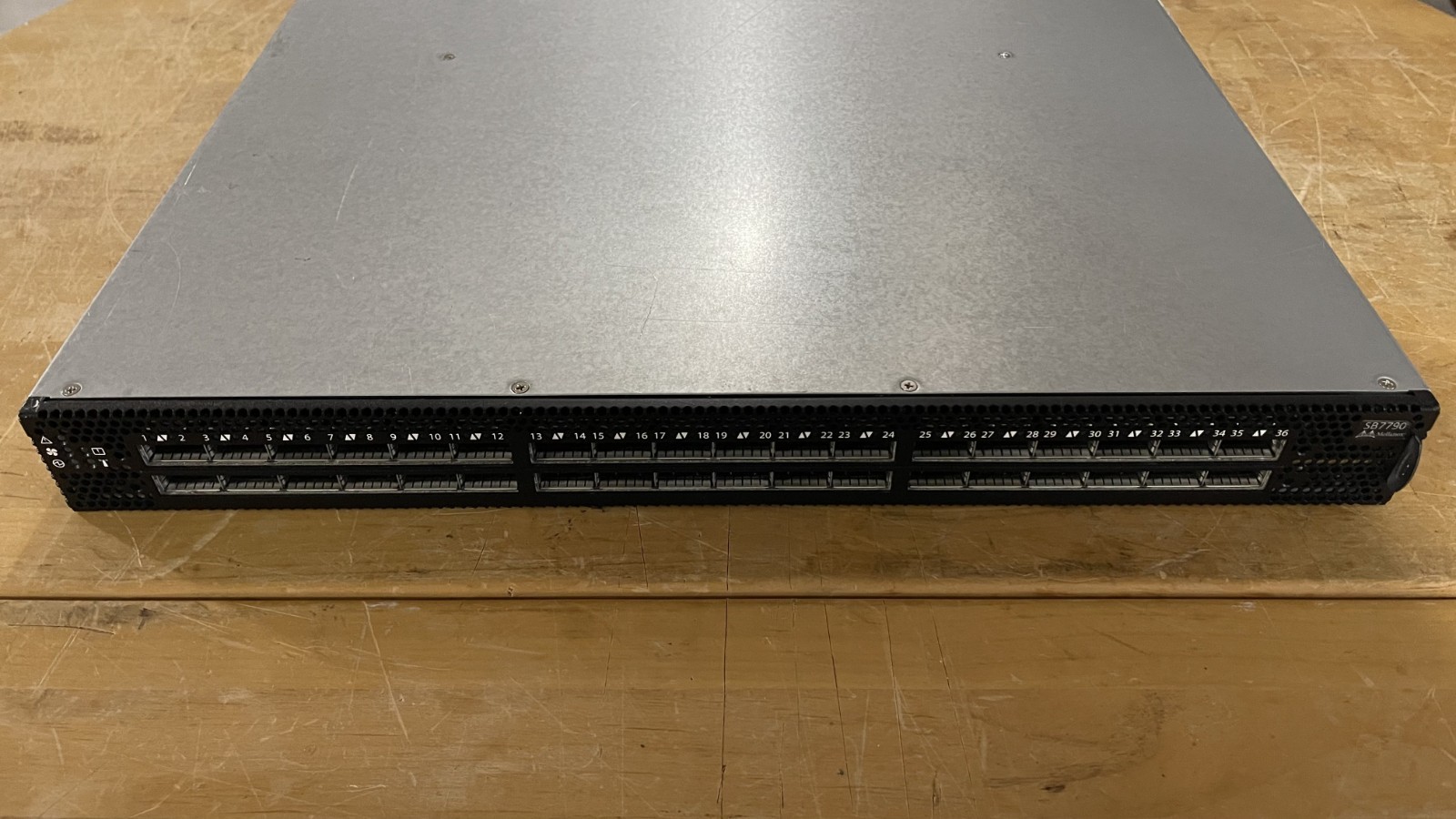Mellanox SB7790 36-Port EDR 100Gb/s InfiniBand Dual PSU NVIDIA Switch-IB