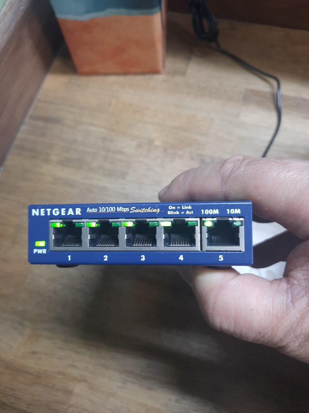 NetGear GS105 v3 ProSafe 5-Port Gigabit Switch UNIT ONLY TESTED and works