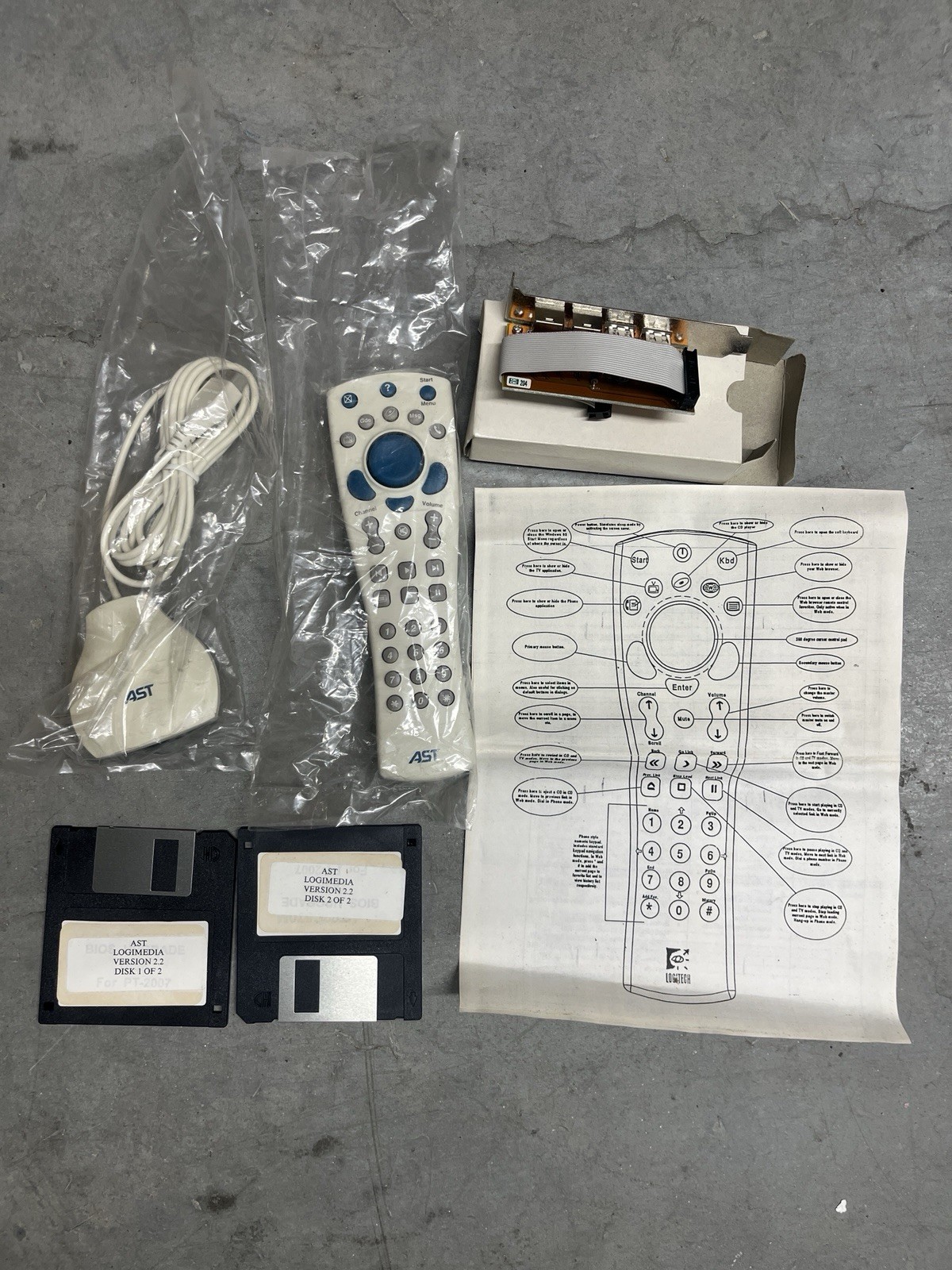 RARE NEW  VINTAGE AST MULTIMEDIA REMOTE RECEIVER FLOPPY DISCS & MANUAL