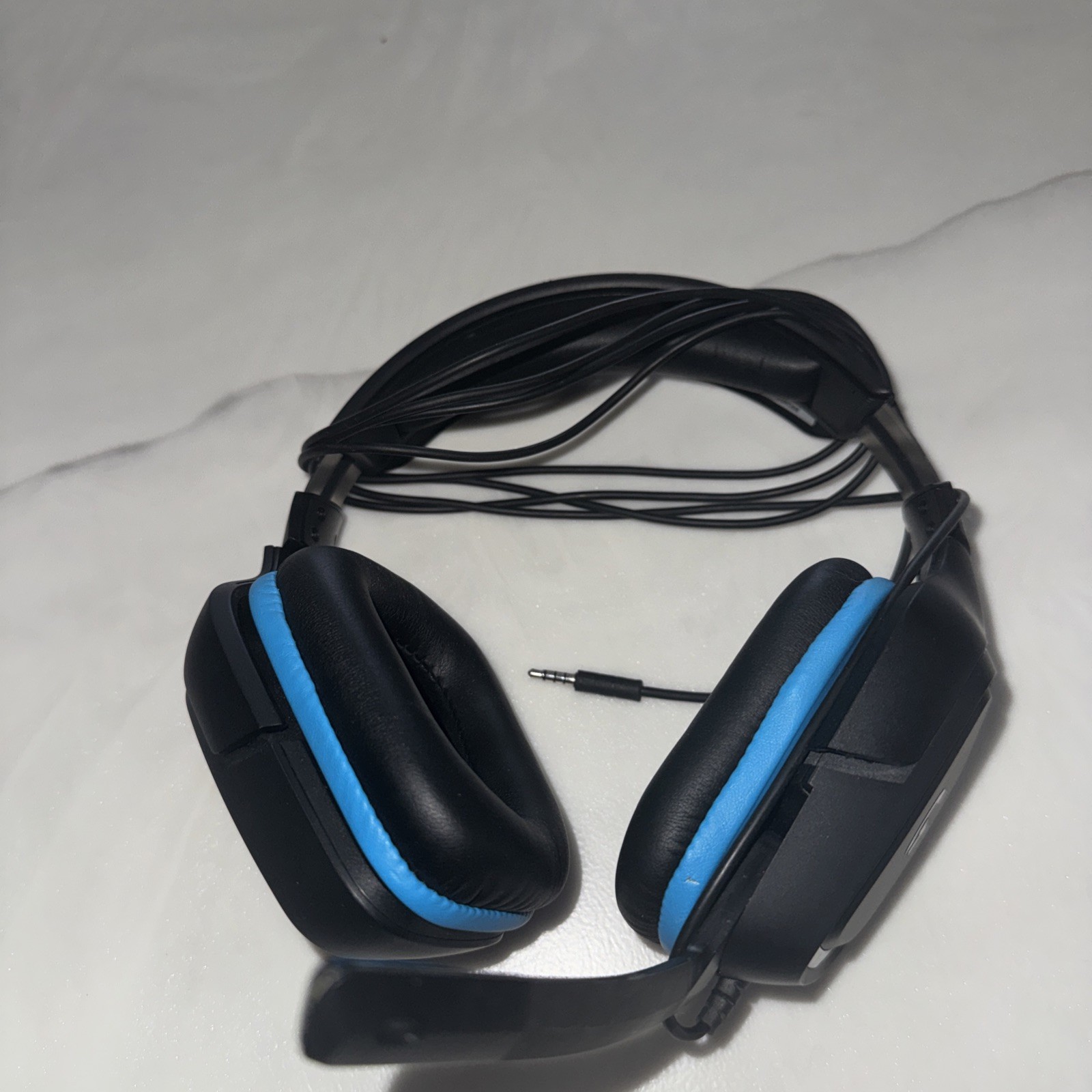Logitech G432 3.5mm Wired Surround Sound Gaming Headset - Black/Blue Very Good