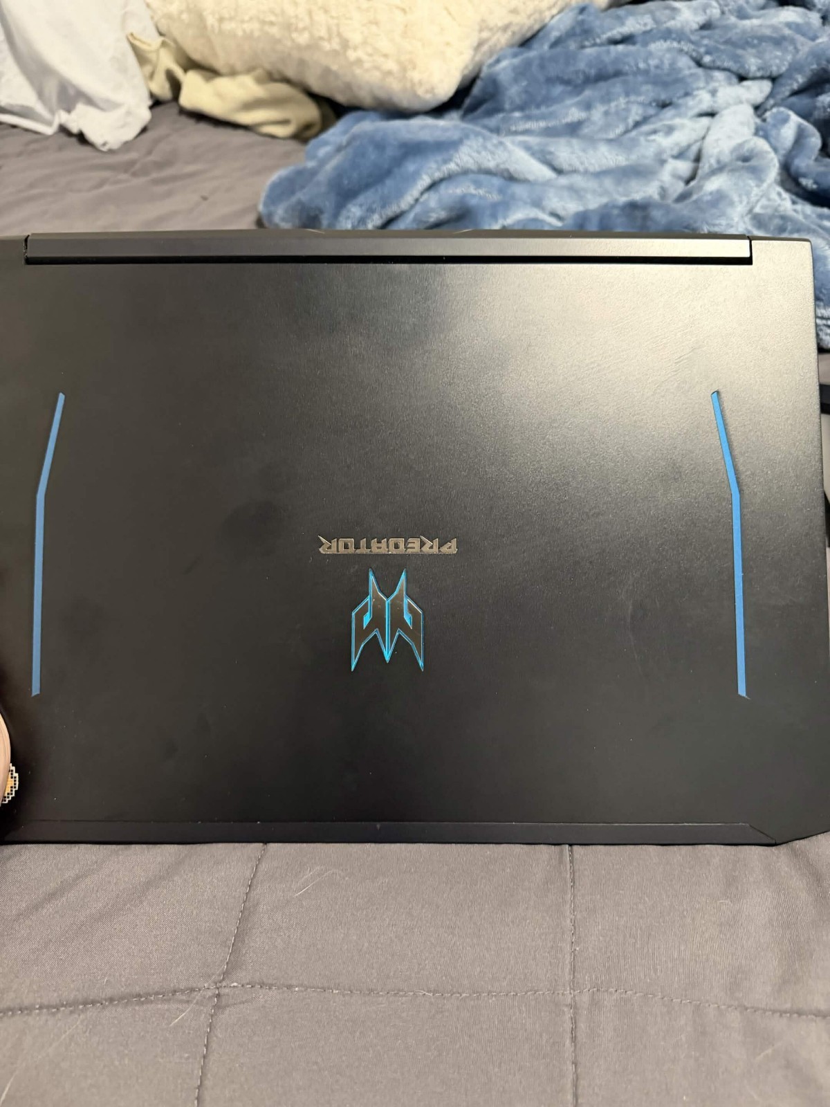 Acer Predator Helios 300 15.6" (1 TB GB, Intel i7-9750H) (Extra Installed SSD)