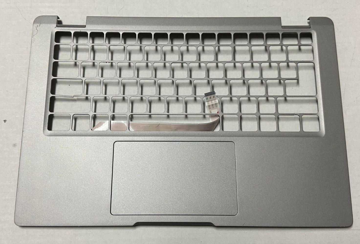 Genuine Dell Latitude 5320 Laptop Palmrest Touchpad Silver VJ41Y 0VJ41Y