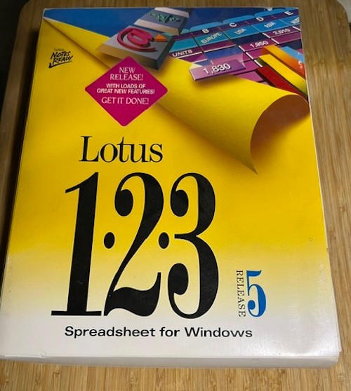 Lotus 123 Release 5, 3.5” Diskettes Spreadsheet For Windows 3.1 DOS 3.3