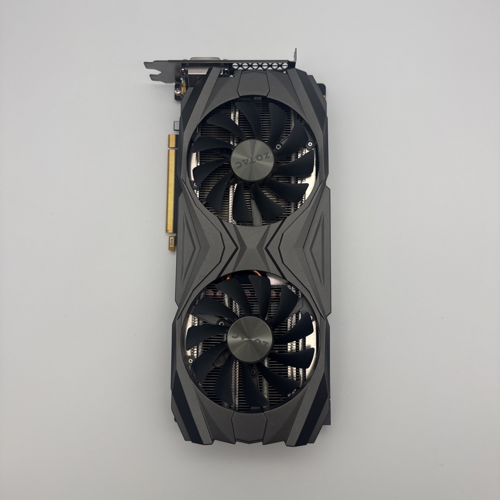 Zotac GeForce GTX 1070 Ti AMP Edition 8GB GDDR5/ ZT-P10710C-10P [FOR PARTS]