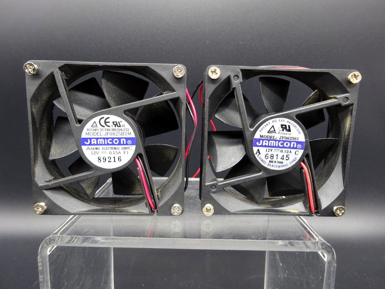 JAMICON JF0825S1 & JF0825B1M 12V Cooling Fan 80 x 80 x 25mm 2 pin plug Lot of 2