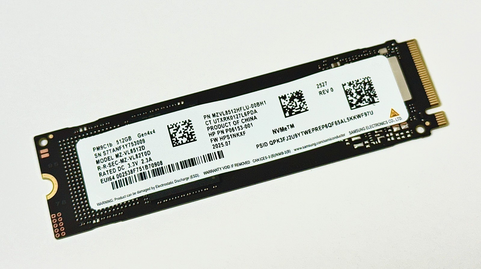 Samsung PM9C1b 512GB SSD M.2 2280 Gen4x4 NVMe Solid State Drive (MZ-VL8512D)