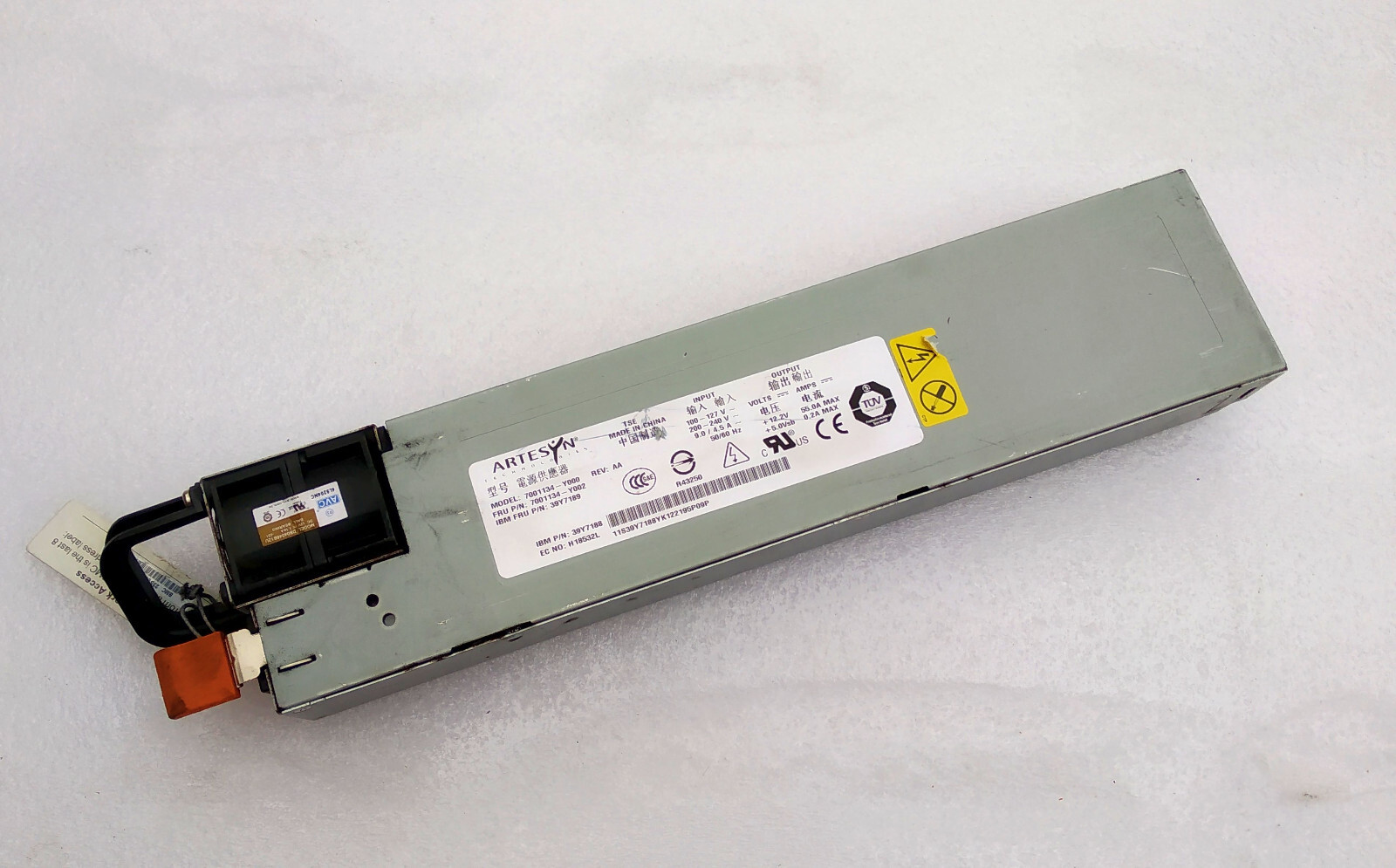 IBM 7001134-Y000 39Y7188 39Y7189 Artesyn 670W Power Supply xSeries x3550