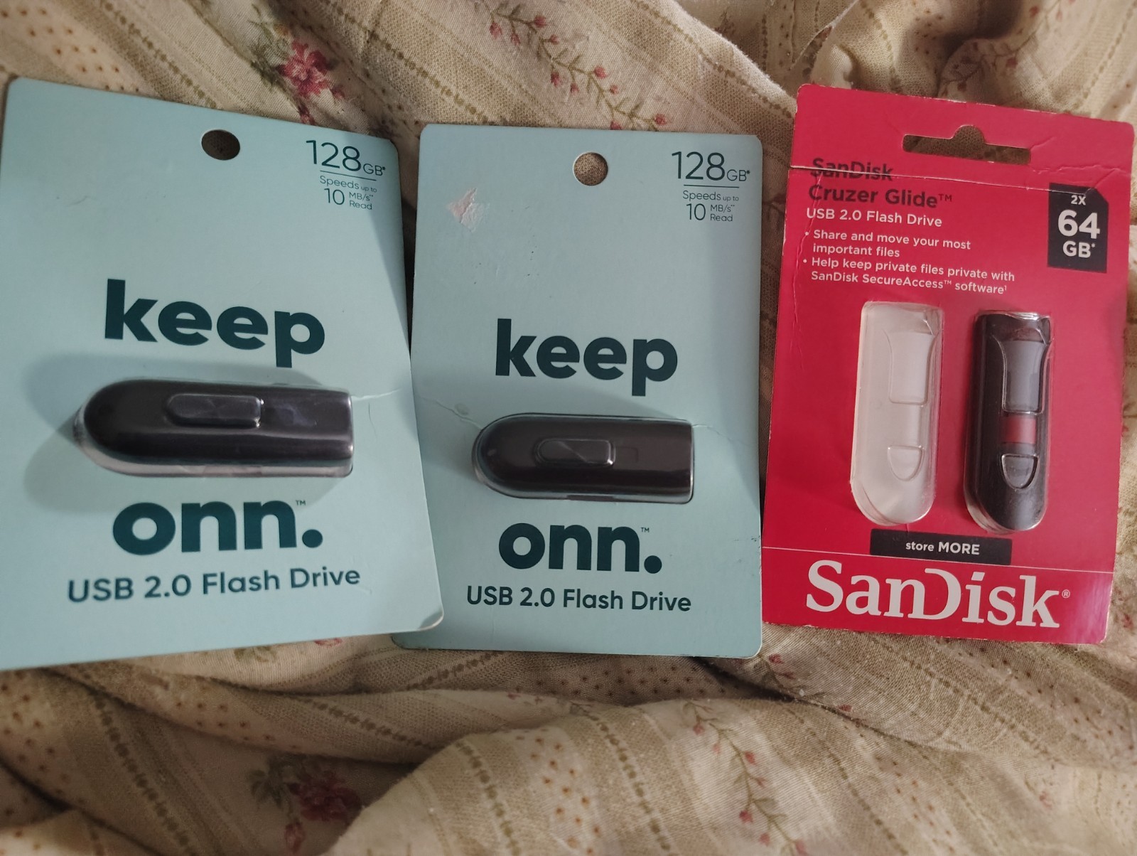 2 Onn. 100139817 USB 2.0 Flash Drive for Tablets and Computers, 1 pack 128 GB