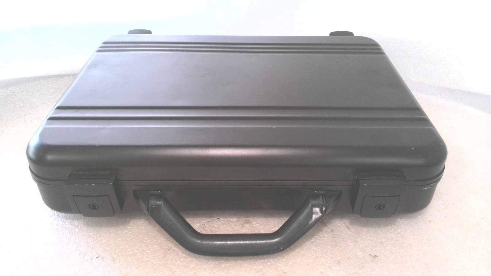 MATIAS LAPTOP ARMOR, BLACK ALUMINUM SLIM 14-17" STRONG LIGHTWEIGHT LAPTOP CASE