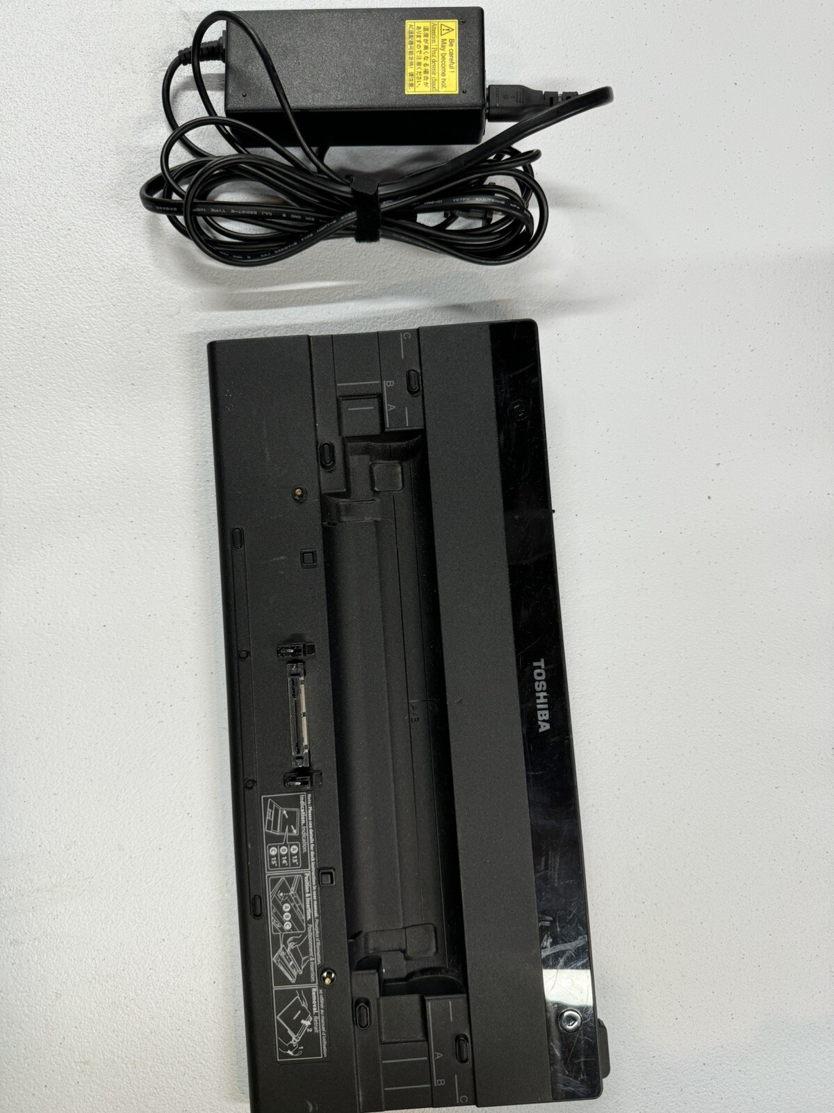 Toshiba Hi-Speed Port Replicator II PA3916U-1PRP HDMI/Display Port/USB 3/Network