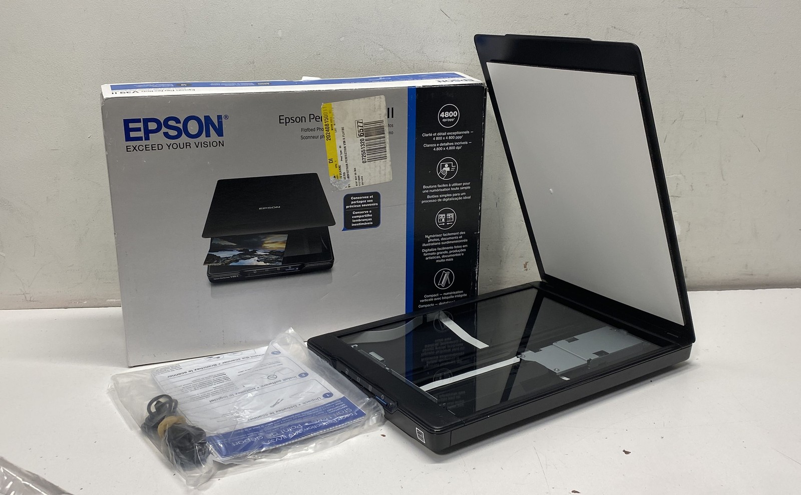 Epson Perfection V39 II Flatbed Photo Scanner Power On Tested For Parts As-Is