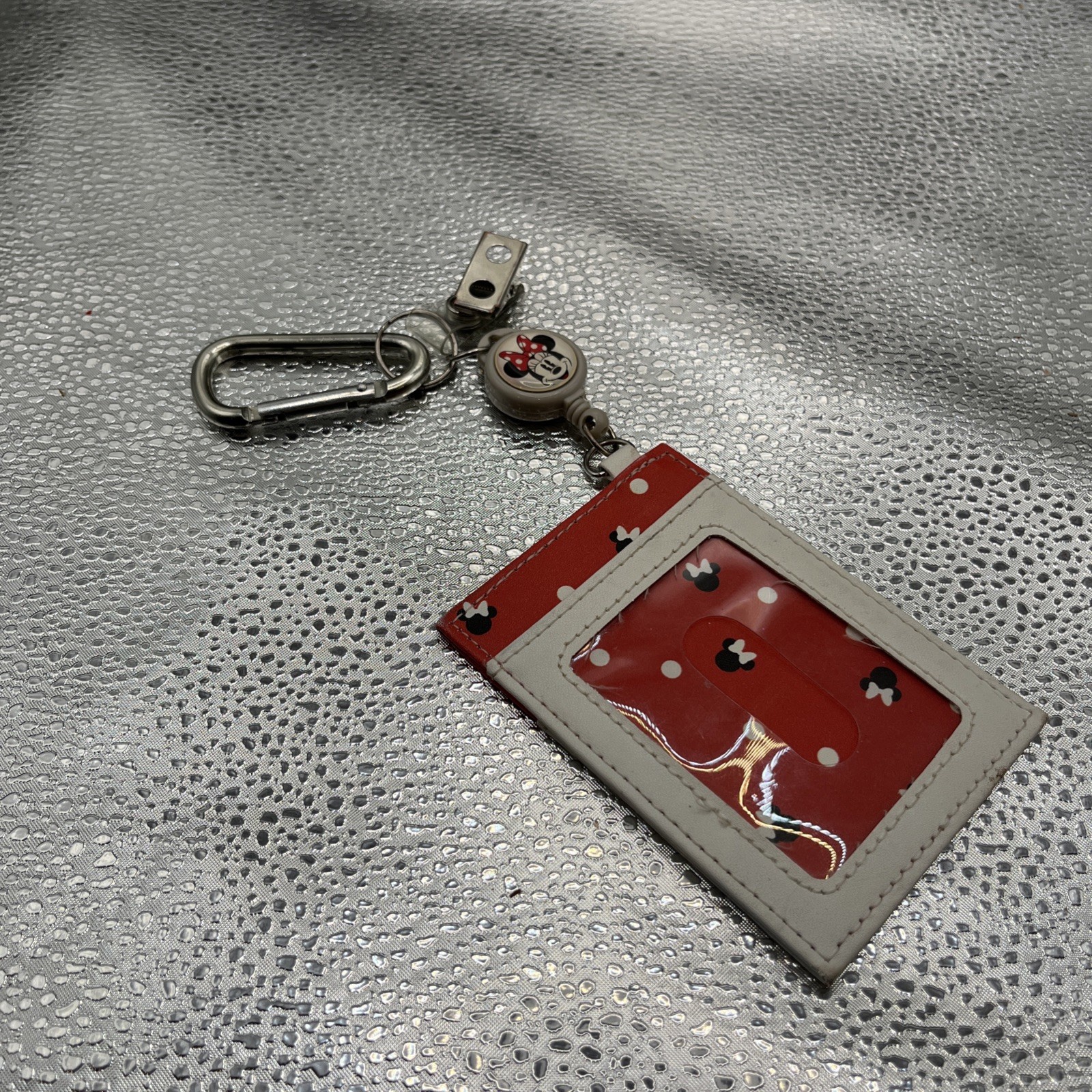Disney Parks Minnie Mouse Polka Dots White & Red Pull ID Credit Card Holder