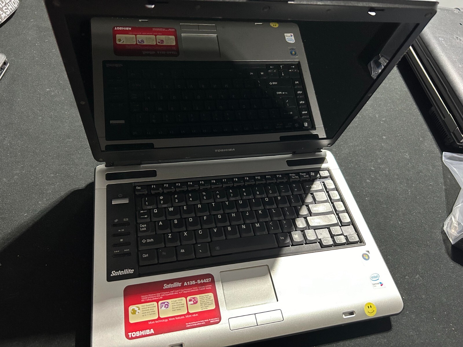 Toshiba Satellite A135-S4427 Centrino Duo NO RAM NO HDD NO BATTERY FOR PARTS