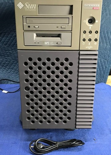 Sun Enterprise E250 Server w/ Ultra Sparc II and (x4) 64MB RAM