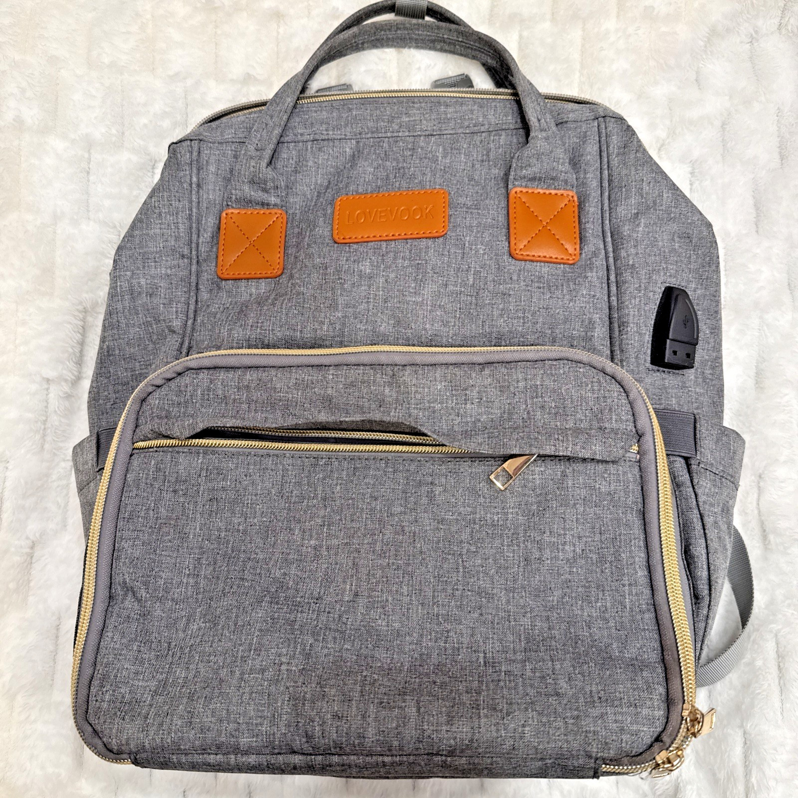 Lovevook Backpack/Laptop Bag - Waterproof - w/USB Port - Gray w/gold tone
