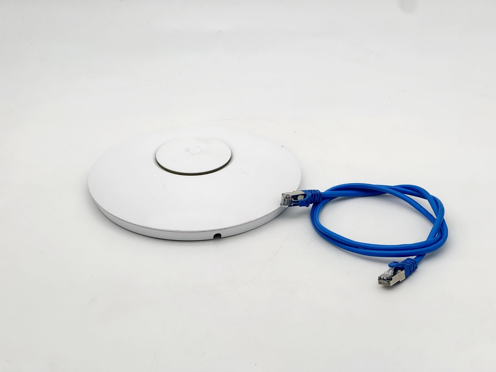 UBIQUITI UNIFI UAP-LR LONG RANGE 802.11N 300MBPS WIFI WIRELESS ACCESS POINT