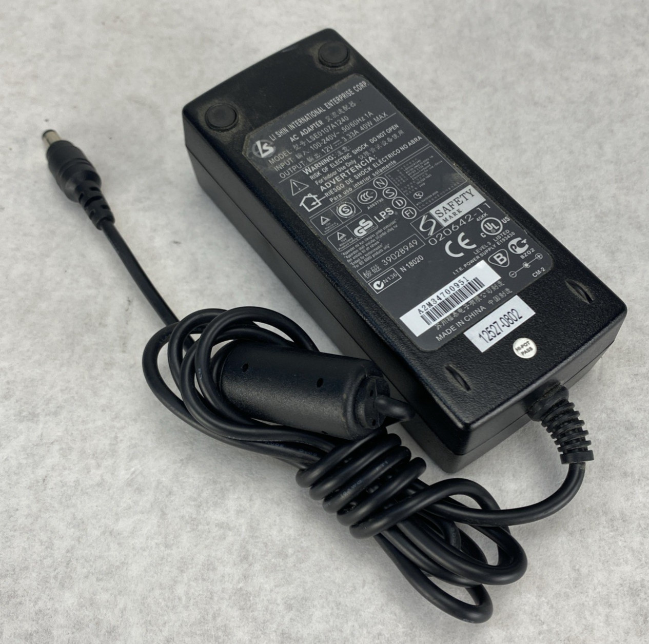 Li Shin International LSE0107A1240 12V 3.33A 40W I.T.E. Power Supply (Lot of 3)