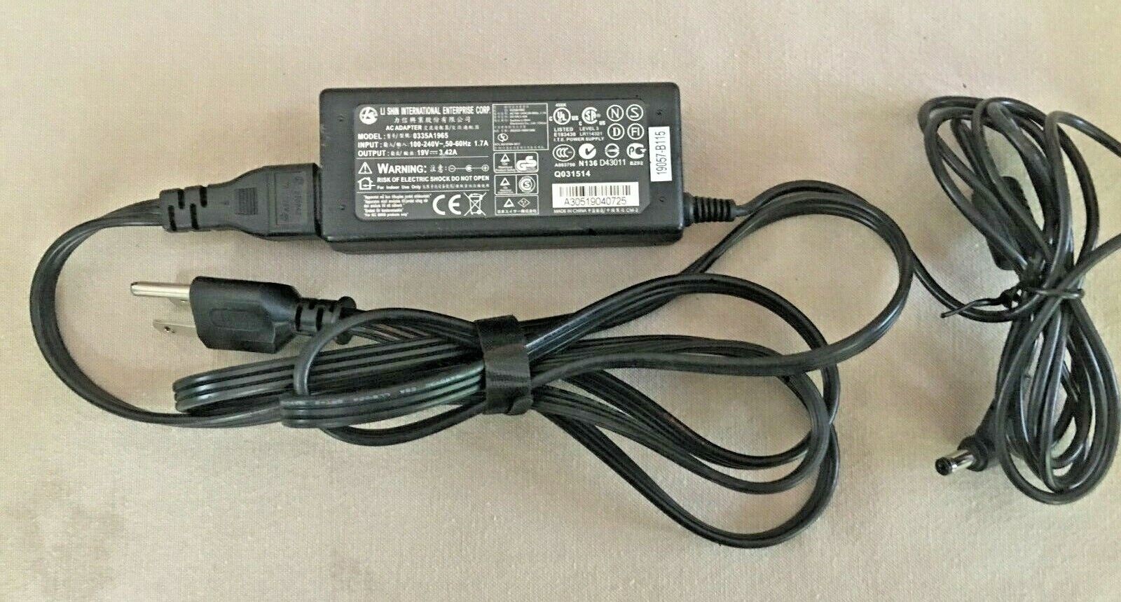 LI Shin Gateway AC Adapter Laptop Model 0335A1965 AC ADAPTER Black