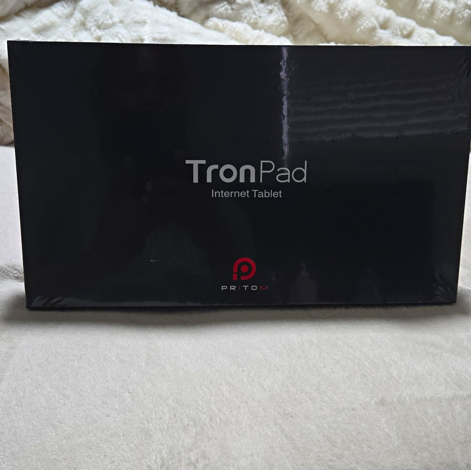 Pritom TronPad M10 (MPN M10) 10.1" Wi-Fi Internet Tablet Black/Red