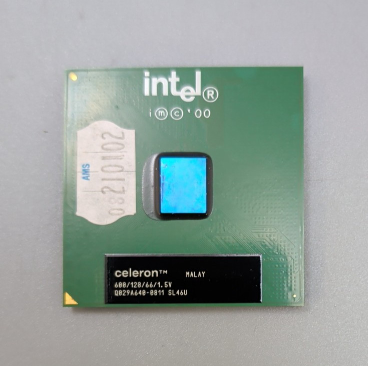 INTEL CELERON PROCESSOR 600/128/66 1.5v -Q029A640-0811* SL46U