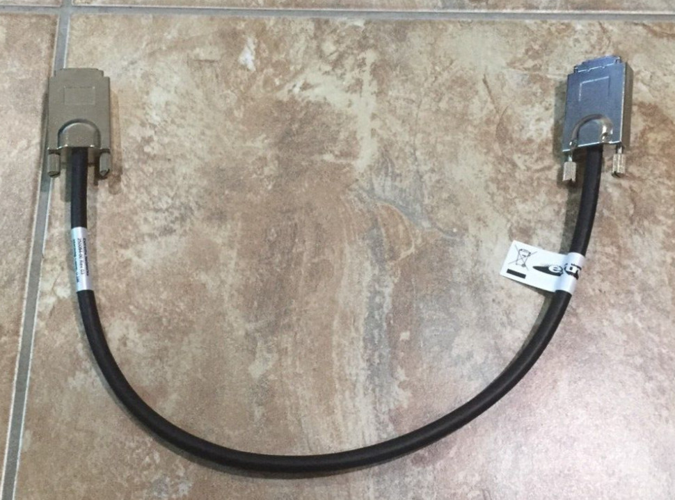 Extreme Networks Summit 250084-00 Rev 03 0.5M STACKING CABLE 