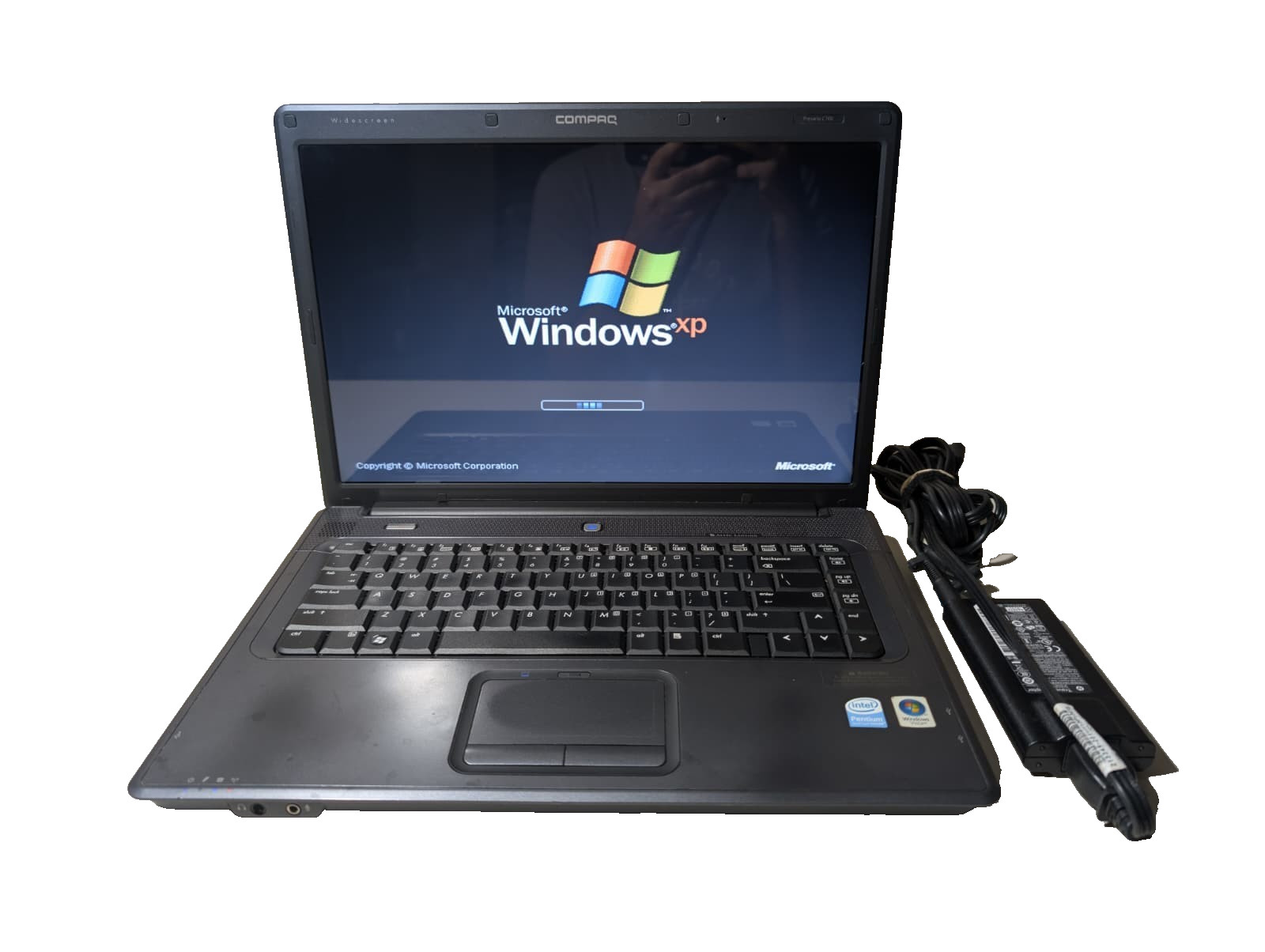 15.4" HP Compaq Presario C700 | Pentium 120GB HD | Win XP Pro 32-Bit | DVD