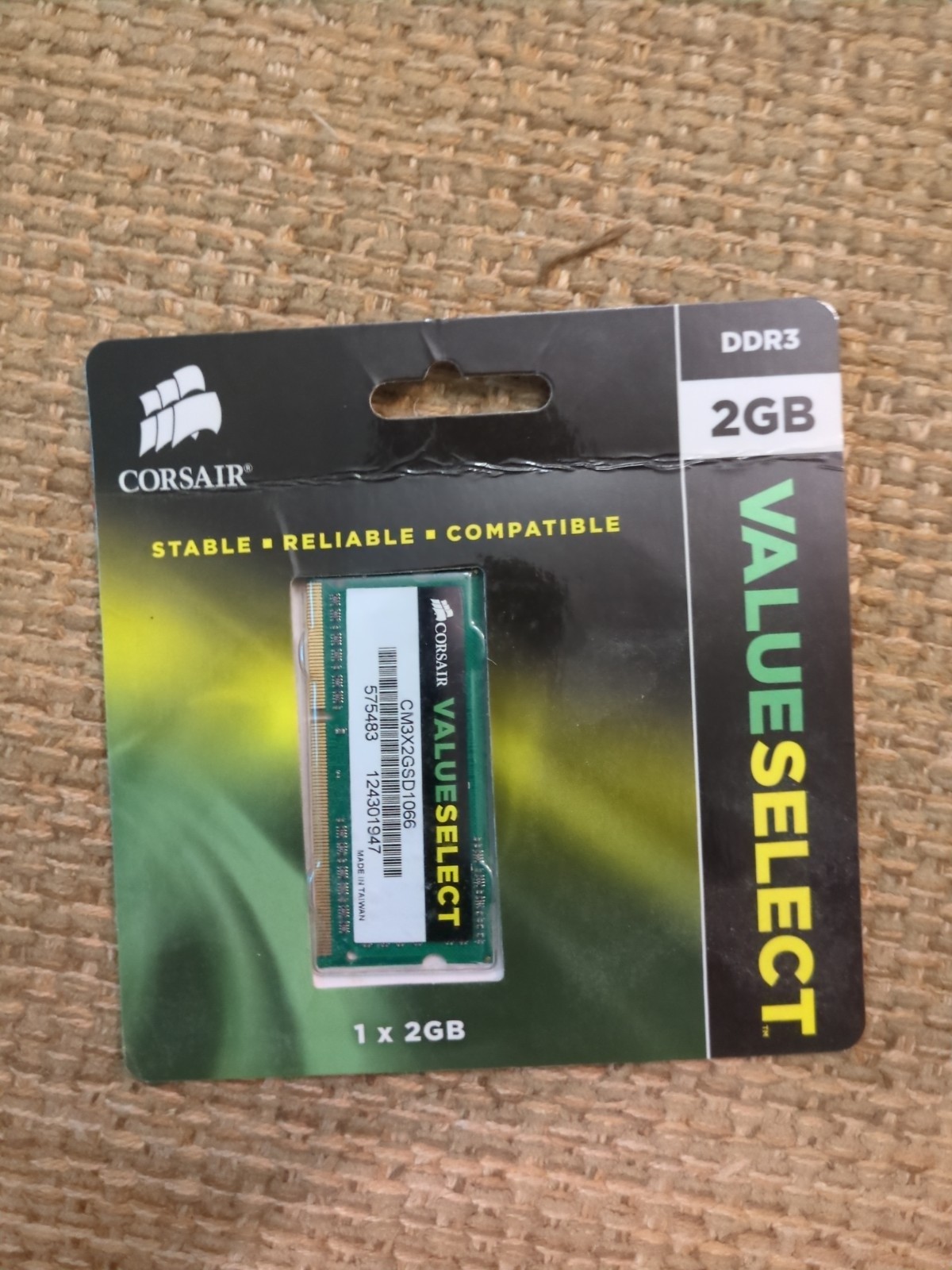 Corsair RAM Laptop/Netbook/PC CMSO2GX3M1A1333C9 Value Select 2GB (1X2gb) DDR3 