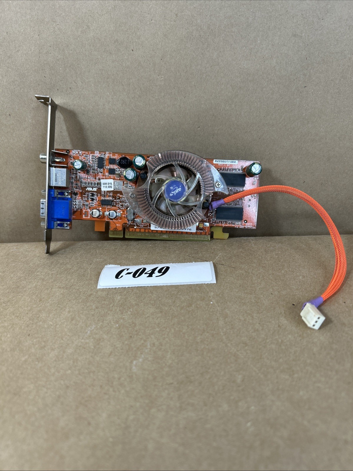 ATI Radeon X300 SE 128MB  HP 5187-6145 Asus RV370SE/T/128M PCIe x16 Video Card