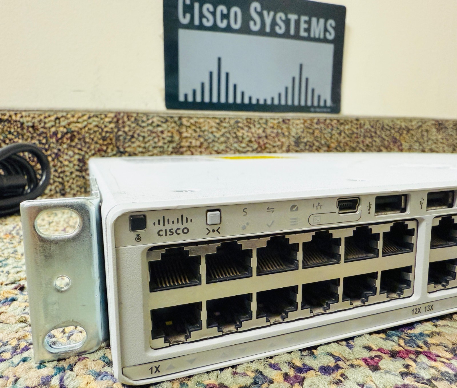 Genuine Cisco C9200-48P-A Cisco POE+ Ethernet Switch  w/ 2 x 1KWAC PS. NM-4X Mod