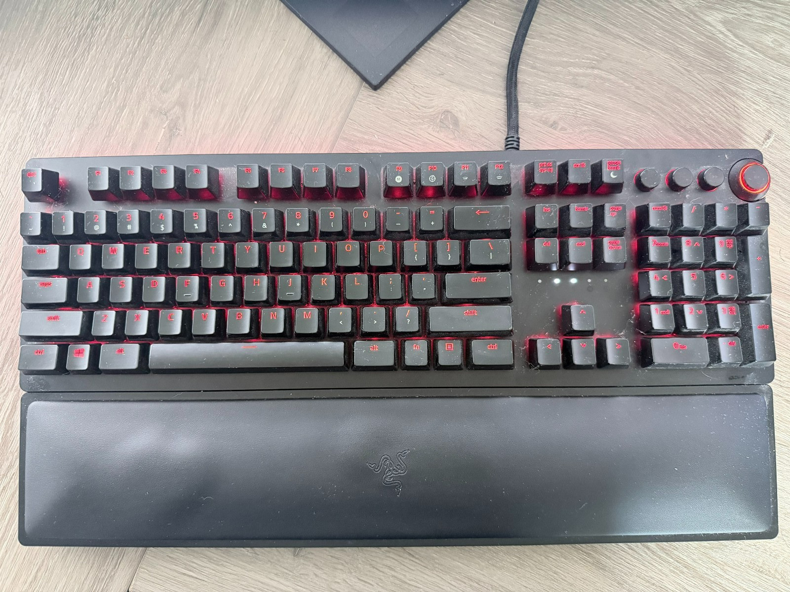 Razer Huntsman Elite Gaming Keyboard With Wrist Rest