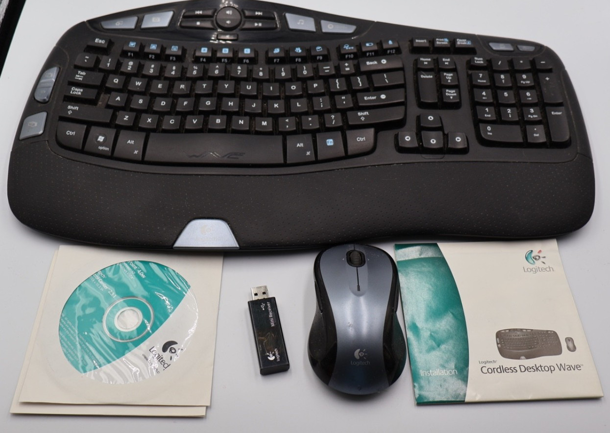 Logitech Cordless Desktop Wave Wireless Keyboard Y-RCP140 Mouse Combo USB Dongle