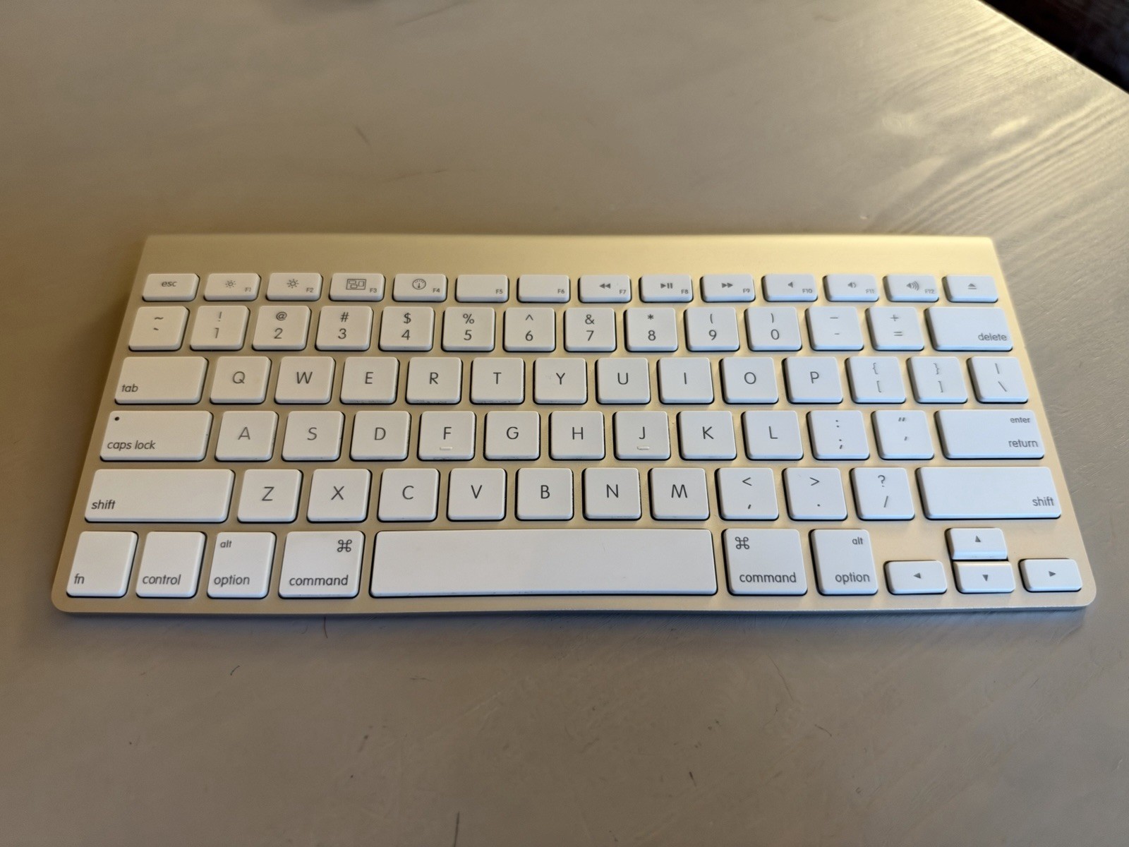 Apple Wireless Aluminum Keyboard A1314 Compact Mac Bluetooth Working Silver