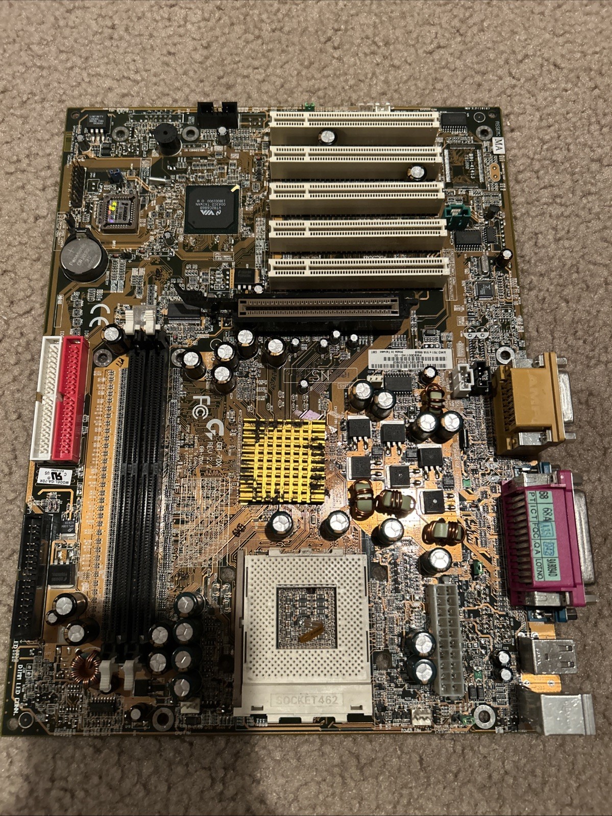 Vintage Gigabyte GA-7DX Rev 2.2 Motherboard Socket 462 A AMD Athlon Duron ATX