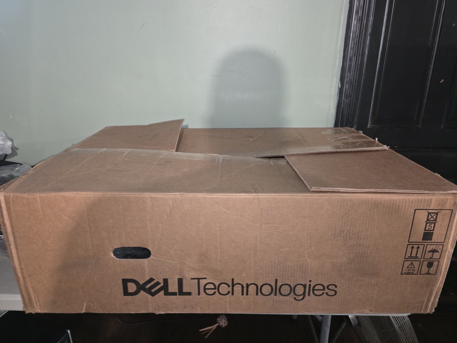 Dell PowerEdge R740 E38S001 Server E38S