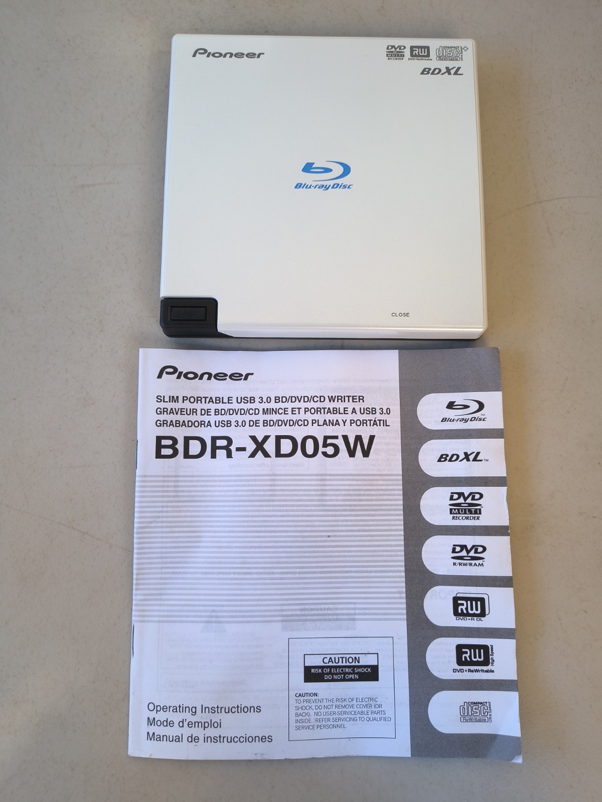 Pioneer Slim Portable BDR-XD05W USB 3.0 BD DVD CD Writer White