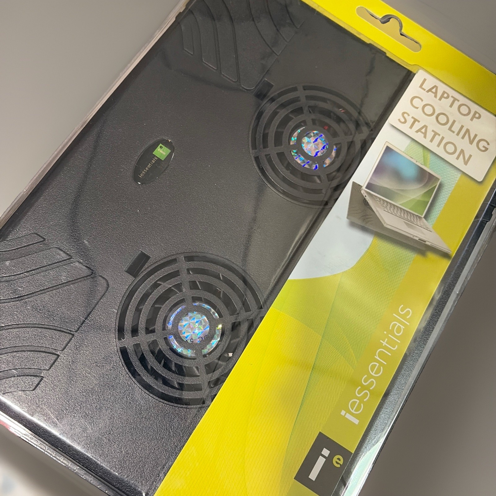 💻 iessentials Laptop Cooling Station Sealed IE-LCS1 Quiet 2 Fan USB Powered NOS