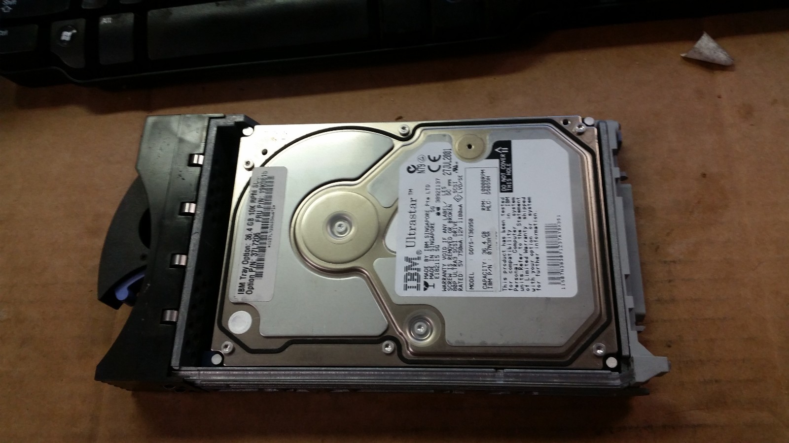 IBM 06P5760 06P5756 06P5318 73GB 10K SCSI Hard Drive with Server Tray