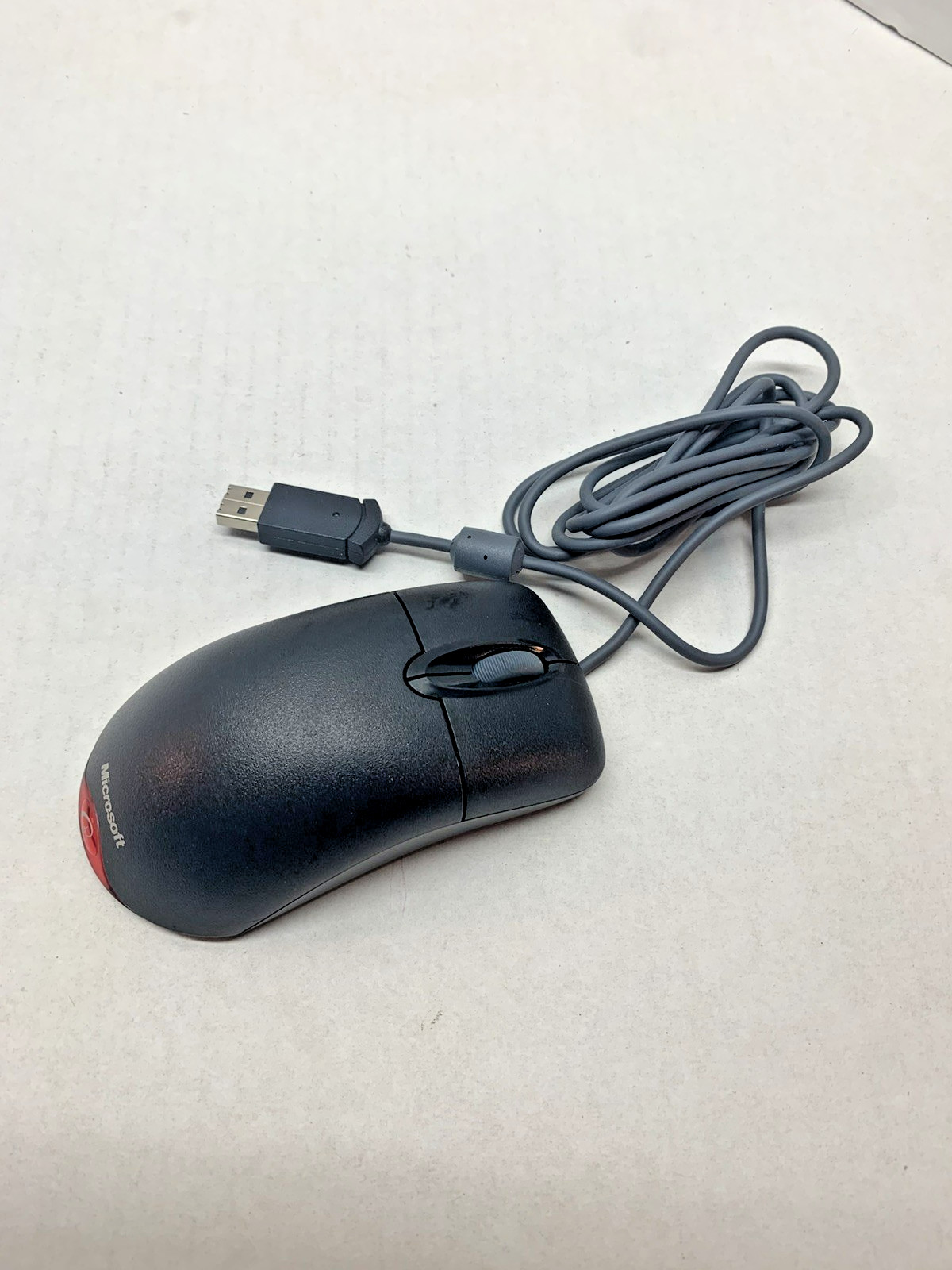 Vintage Microsoft Wheel Mouse Optical Scroll Wired USB Black X802382