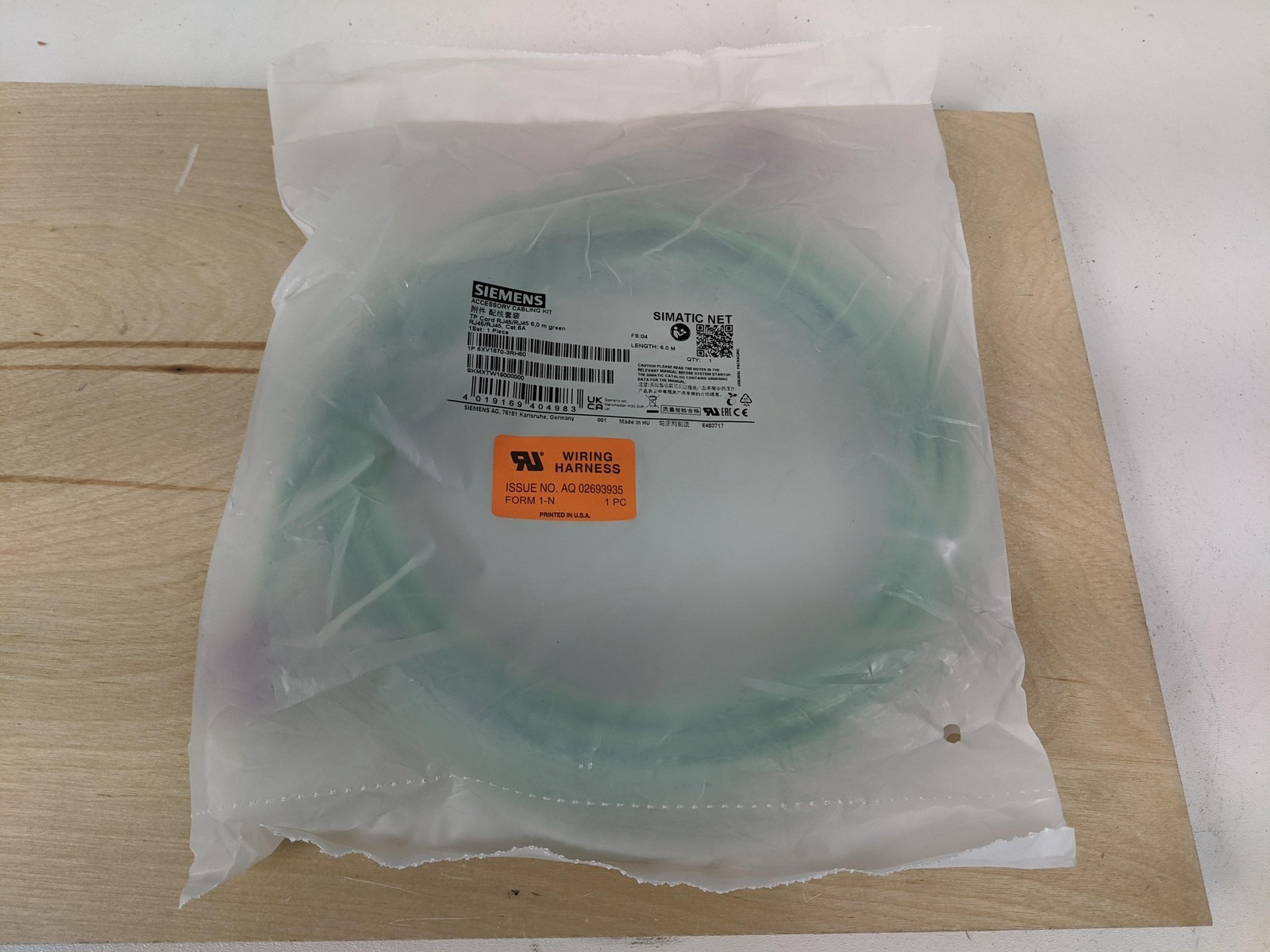 Siemens 6XV1870-3RH60 SIMATIC NET Cat6A Ethernet Cable 6m RJ45 Green