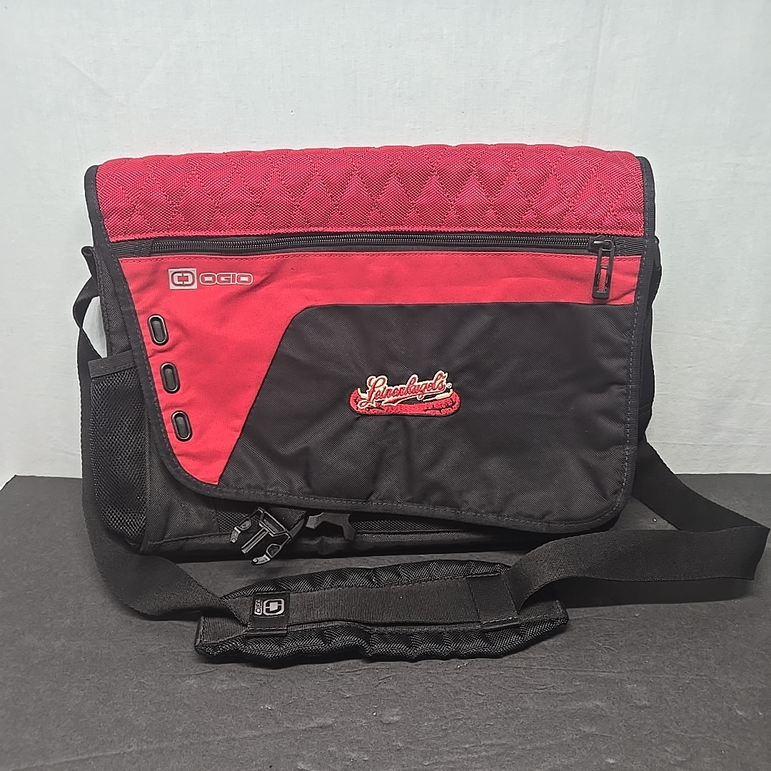 OGIO Technologio RS.655 Computer Laptop Messenger Leinenkugel Red Black Bag