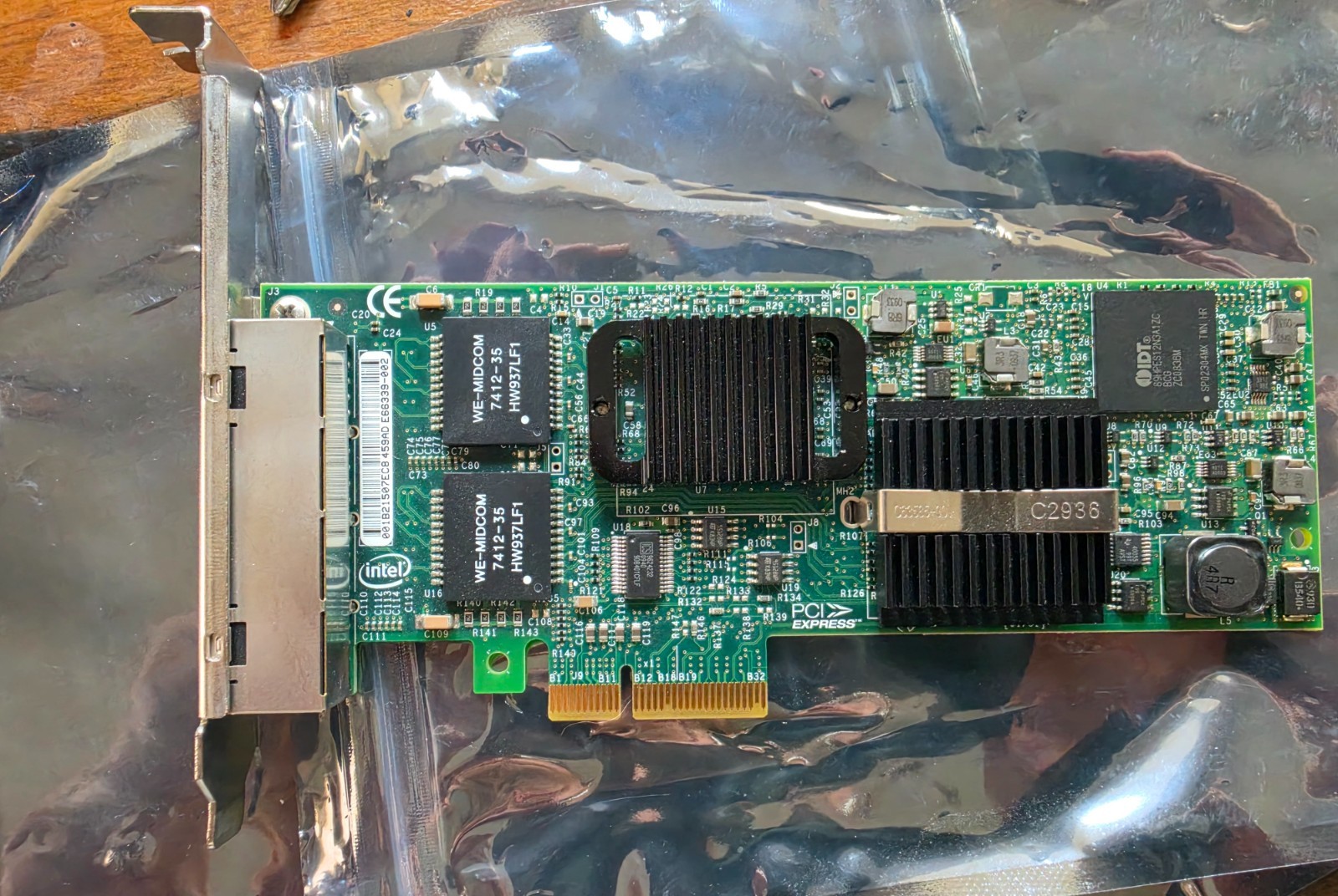 Dell PRO/1000 VT Quad-Port Gigabit PCIe Ethernet Adapter Dell P/N: 0H092P