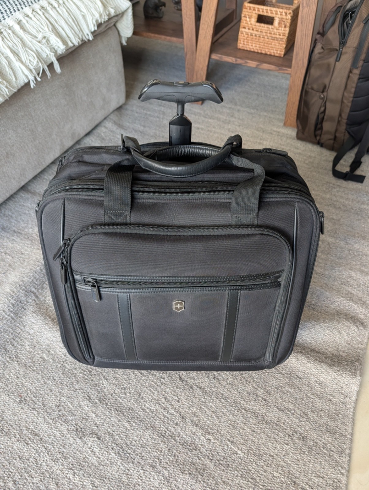 Victorinox WERKS PRO 2.0 WHEELED BUSINESS CASE