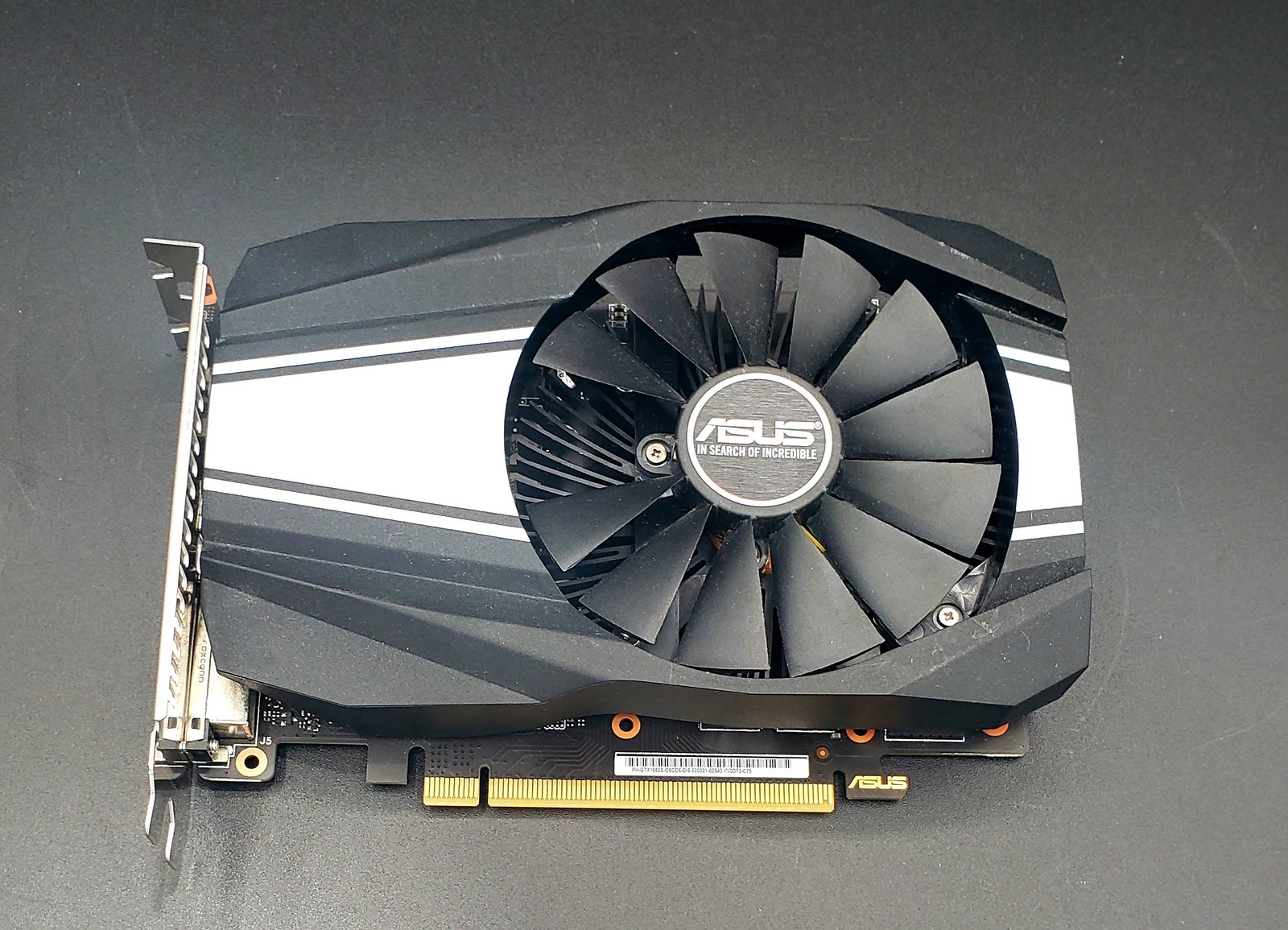 ASUS GeForce GTX 1660 SUPER OC 6GB GPU PH-GTX1660S-O6G (MISSING FAN BLADE)