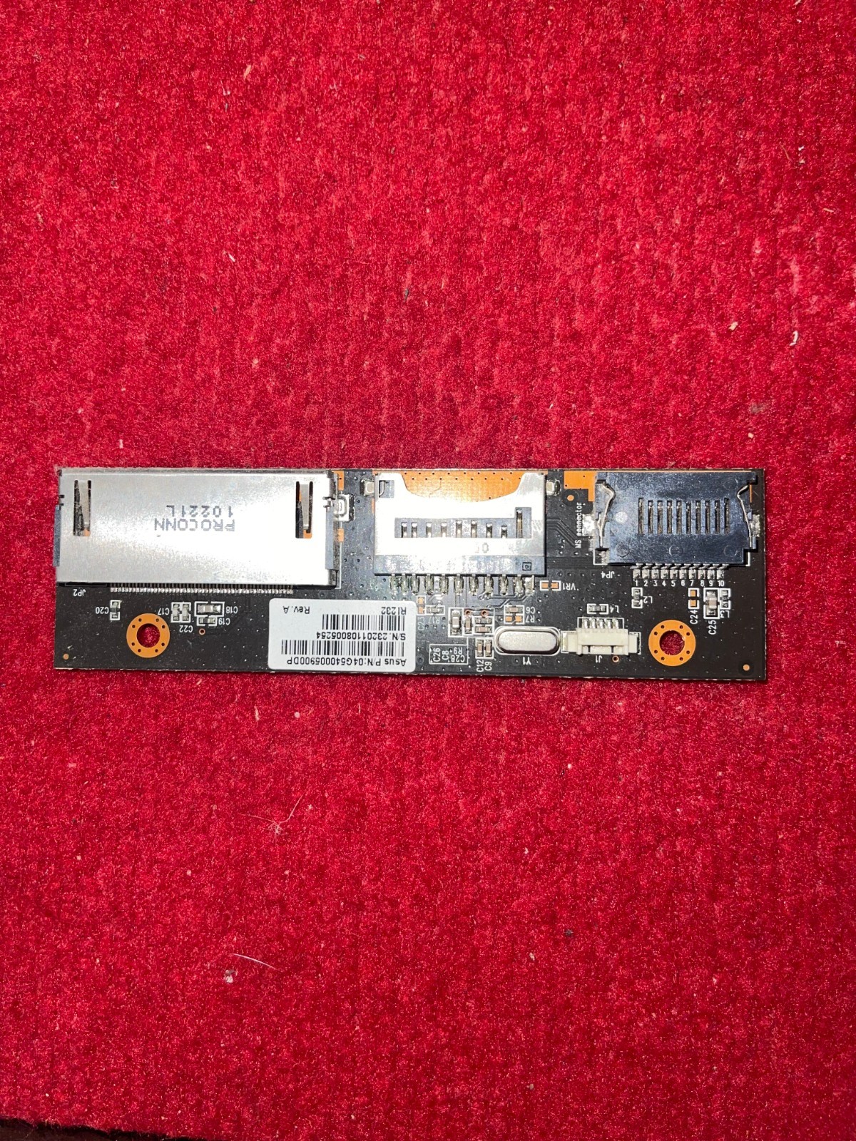 Asus Essentio CM6650 Card Reader Board 04G540005900DP
