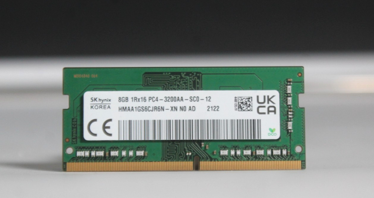 SK Hynix 8GB 1Rx16 PC4-3200A-SC0-12 Desktop RAM