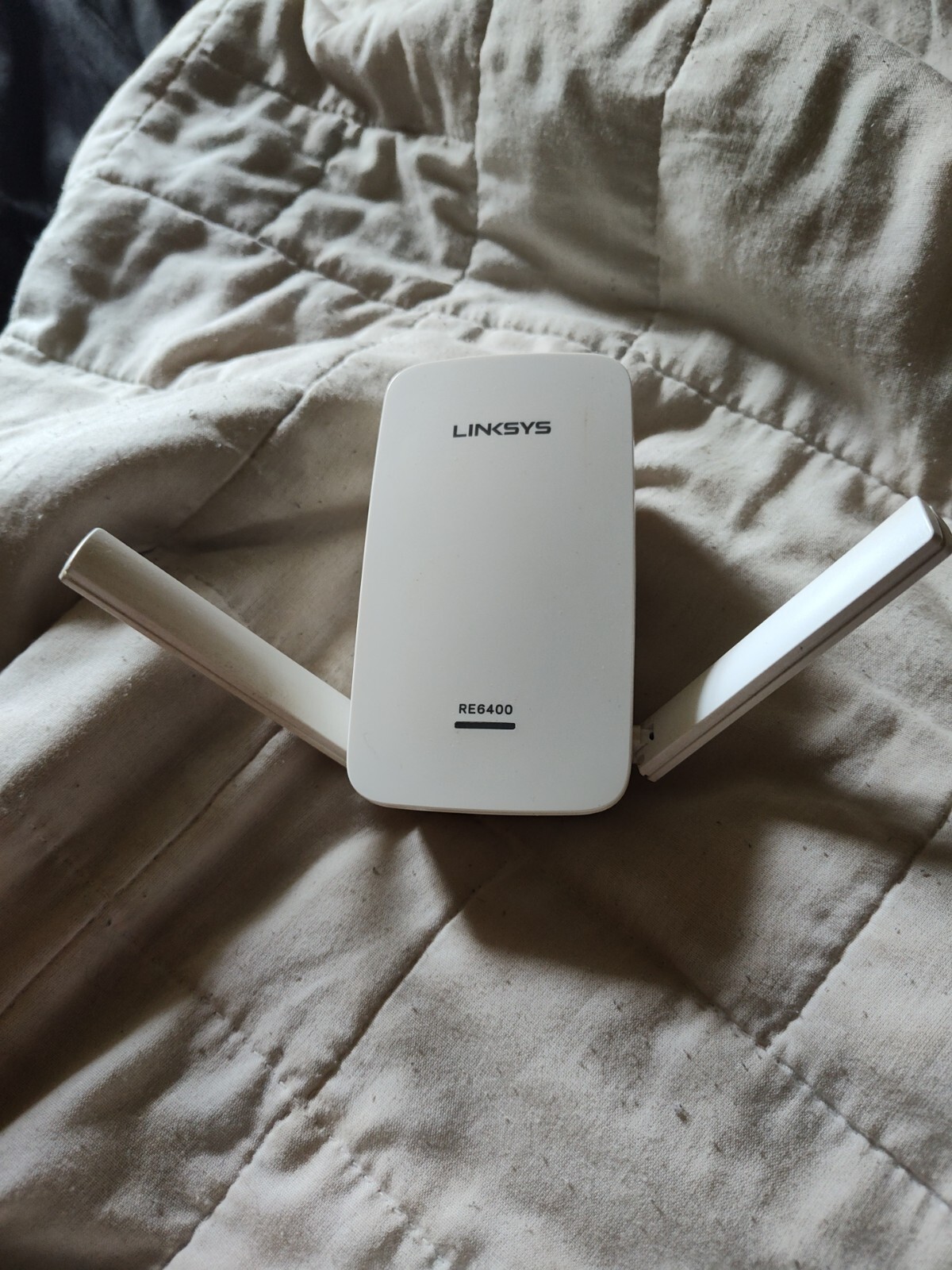 Linksys RE6400 Wifi Boost Dual Band WI-FI Gigabit Range Extender Repeater AC1200