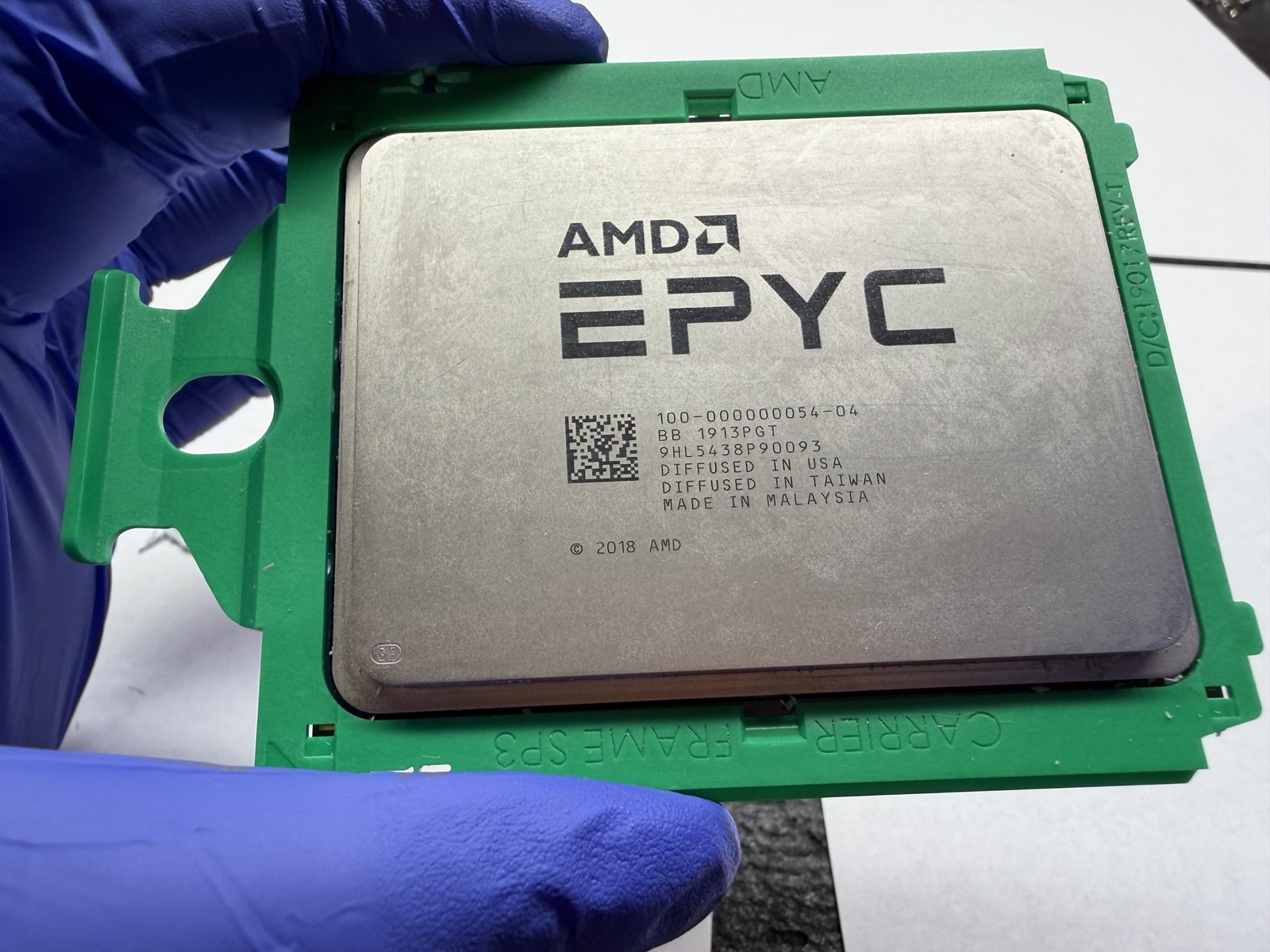 AMD EPYC 7502 ES 32-Core SP3 CPU 100-000000054-04 Engineering Sample Unlocked