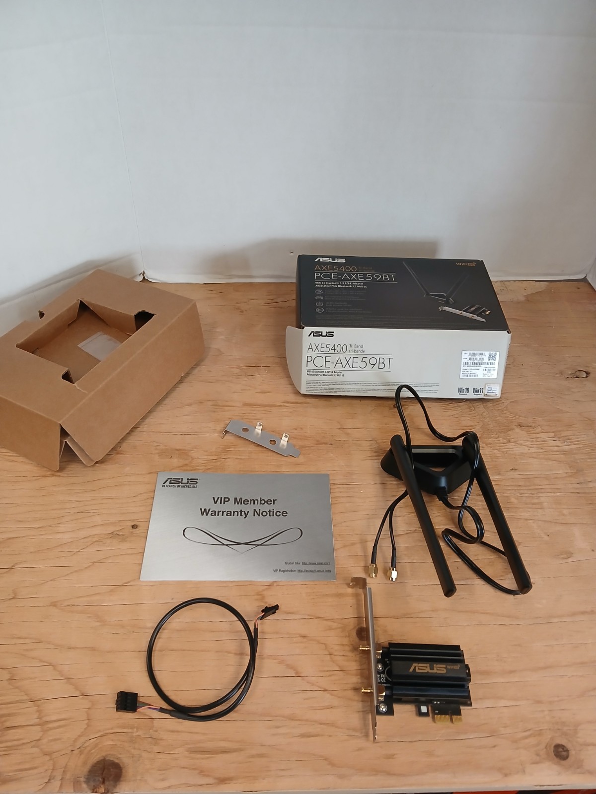 OPEN BOX Asus AXE5400 Tri Band Model PCE-AXE59BT
