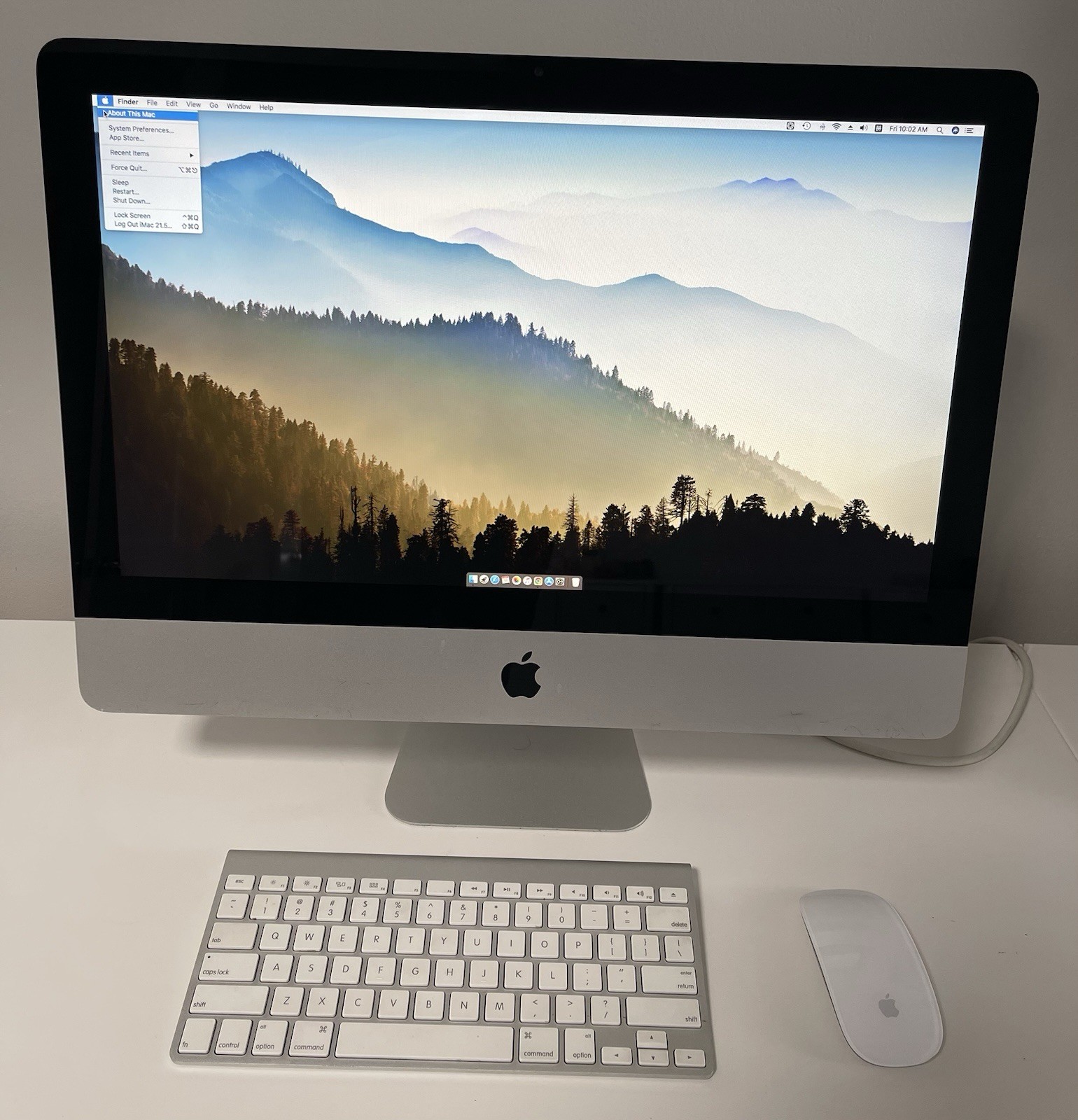 Apple iMac 21.5in (2009) Core 2 Duo 3.06GHz 16GB RAM 240GB SSD + 500GB HDD 