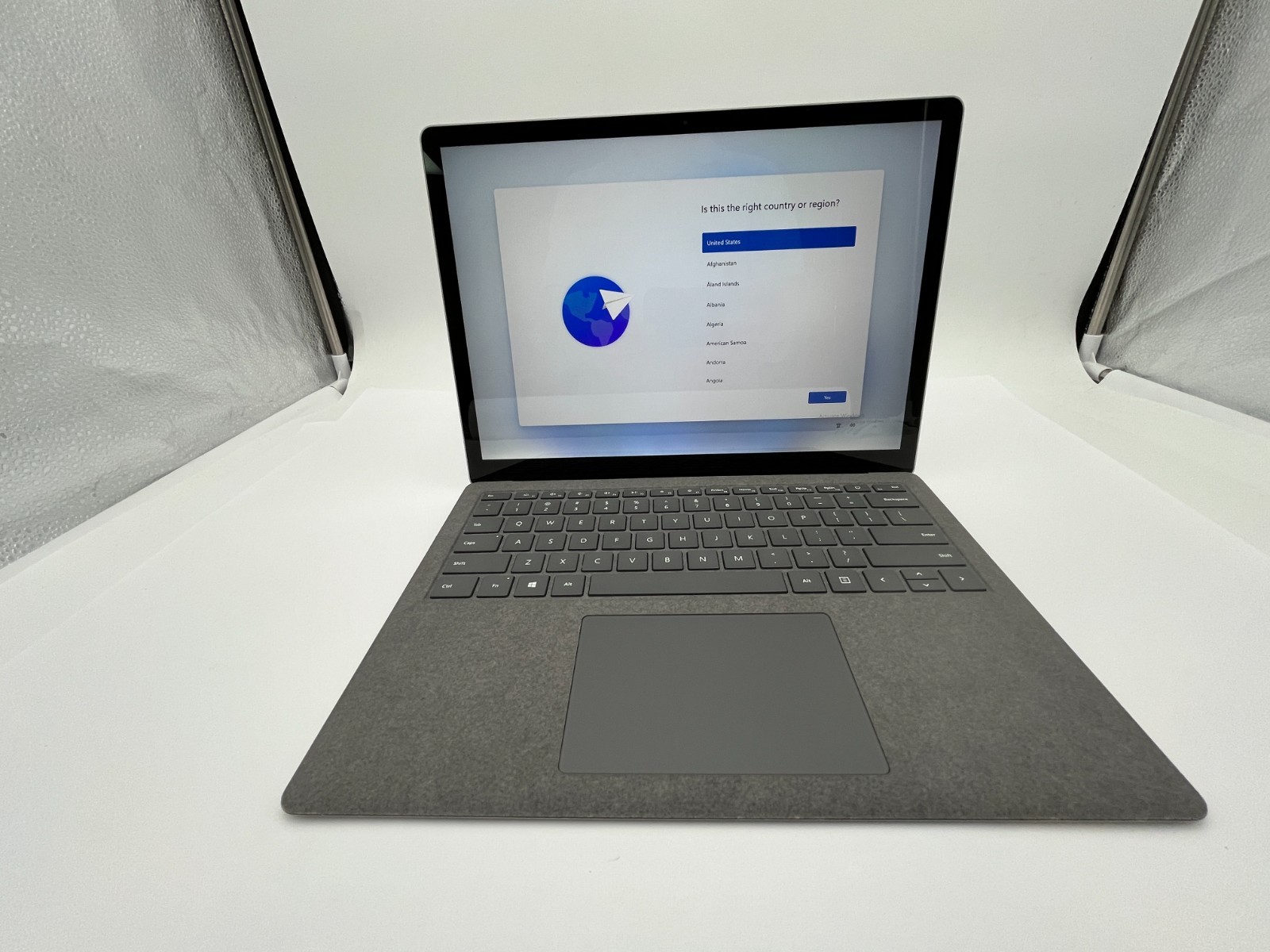 Microsoft Surface Laptop 4 1950 13.5" Touch i5-1145G7@2.60GHZ 16GB RAM 512GB NVM
